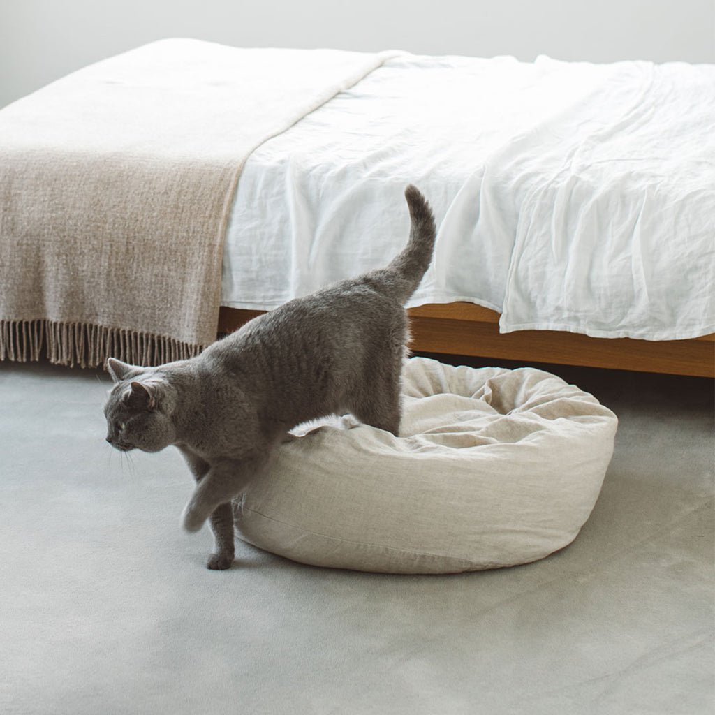 Ramie-Linen Round Bed